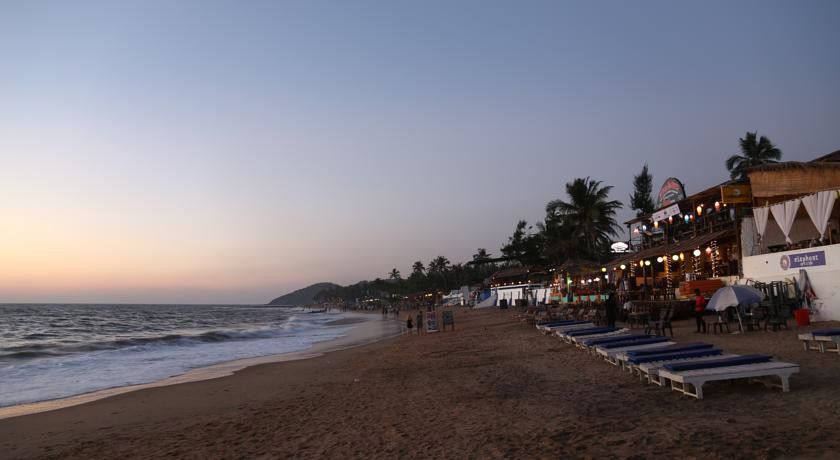 Fabhotel Anjuna Beachfront ภายนอก รูปภาพ